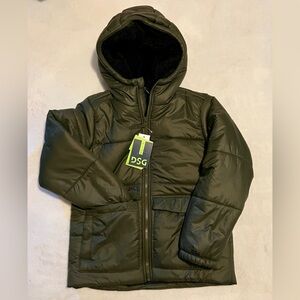 DSG puff jacket - boys size small- NWT